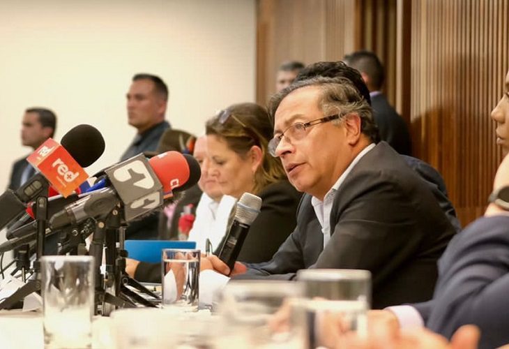 Petro nombra 4 ministros a solo horas de su posesión como presidente