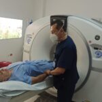 Roy Barreras confirma que padece bronquitis severa