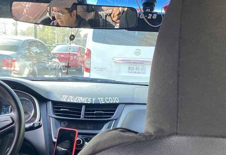 "Te duermes y te cojo", la denigrante frase en un taxi de la Ciudad de México