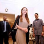 Angelina Jolie llega a Pakistán para concienciar al mundo de las inundaciones