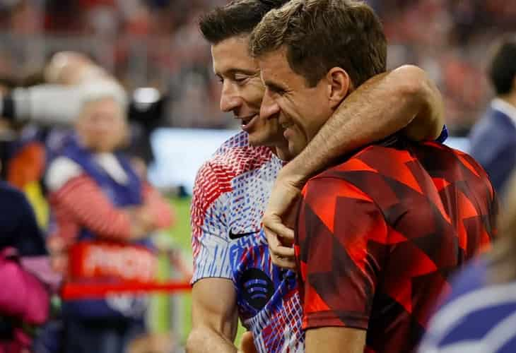 El Allianz Arena no pita a Lewandowski en su regreso a Múnich