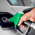 El Gobierno empezará a subir en octubre los precios de la gasolina