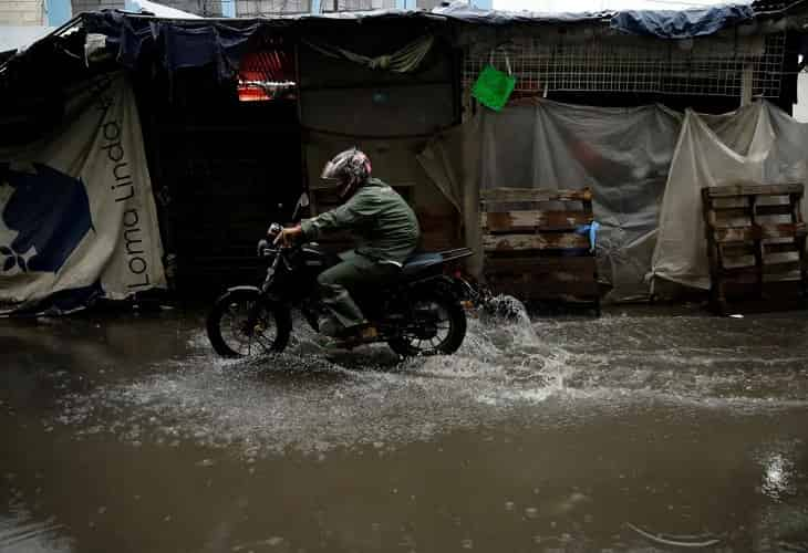 El Salvador decreta alerta de emergencia y suspende las clases por las lluvias