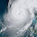 El poderoso huracán Ian de categoría 4 golpea la costa oeste de Florida