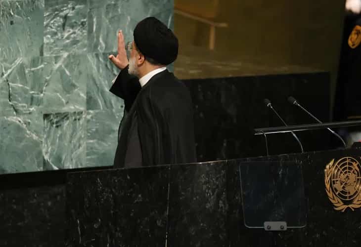 El presidente iraní rechazó una entrevista porque la periodista no se cubrió el pelo