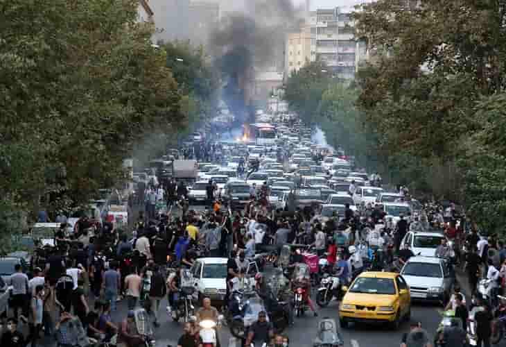 Irán afirma que ha arrestado a nueve europeos en las protestas por Amini
