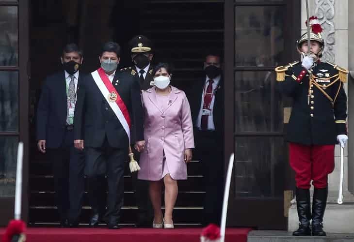 La primera dama de Perú acude como testigo a la Fiscalía en caso de corrupciónc
