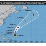 La tormenta tropical Earl se fortalece y amenaza a las Bermudas