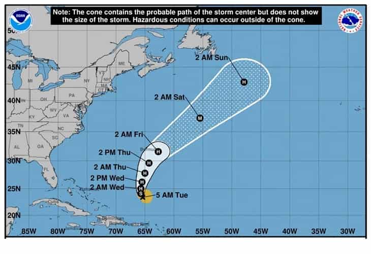 La tormenta tropical Earl se fortalece y amenaza a las Bermudas