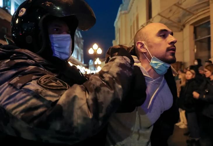 Más de 1.000 detenidos en las protestas en Rusia contra la movilización parcial