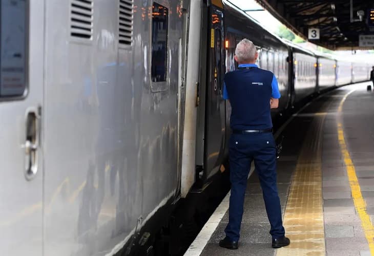 Más de 40.000 empleados ferroviarios británicos harán huelga el 8 de octubre