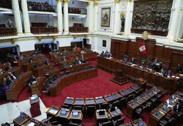 Presentan una moción de censura contra el ministro de Transportes de Perú