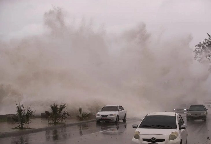 República Dominicana emite una alerta de huracán a medida que se acerca Fiona
