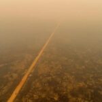 Una masa de humo cubre parte de la Amazonía por causa de incendios