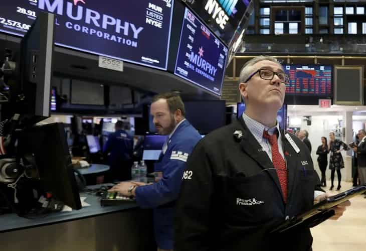 Wall Street cierra en rojo y el Dow Jones baja un 0,35 %