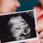 Mujeres que quieran abortar en Hungría deberán escuchar los latidos del feto