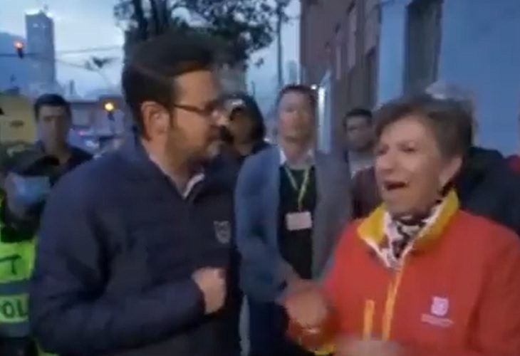 Claudia López se pone furiosa en entrevista con RCN por las casas de pique