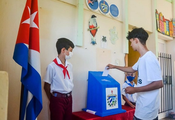 Con referendo, Cuba aprueba matrimonio igualitario y adopción homoparental