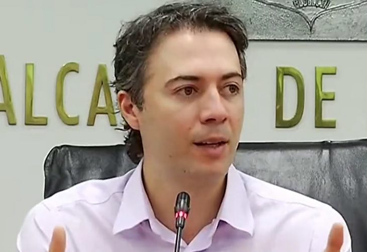 Daniel Quintero pide la renuncia protocolaria de todo su gabinete