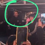Dua Lipa apareció de sorpresa como asistente al show de Coldplay en Bogotá