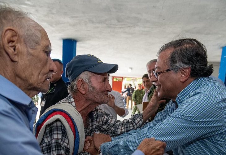 Petro propone mesada de 500 mil pesos para 3 millones de ancianos