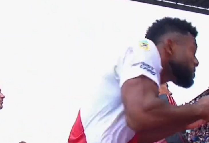 A Borja le lanzaron un botellazo en un estadio en Argentina