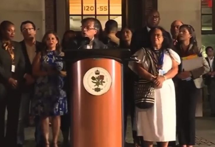 Petro se defiende por discurso en el que dicen que estaba borracho en NY