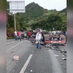 Dos muertos tras brutal accidente en la vía Medellín-Túnel de Occidente