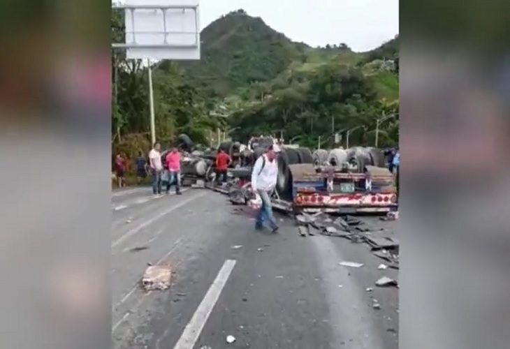 Dos muertos tras brutal accidente en la vía Medellín-Túnel de Occidente