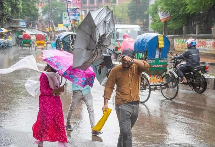 Aumentan a 14 los muertos por el ciclón Sitrang en Bangladesh