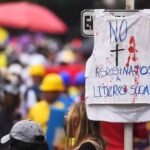 Bajan los asesinatos de líderes sociales tras los planes de paz en Colombia