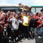 Bolsonaro recibe a la delegación del Flamengo tras ganar la Copa Libertadores