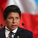 Castillo pide a la Policía de Perú poner más efectivos en las calles