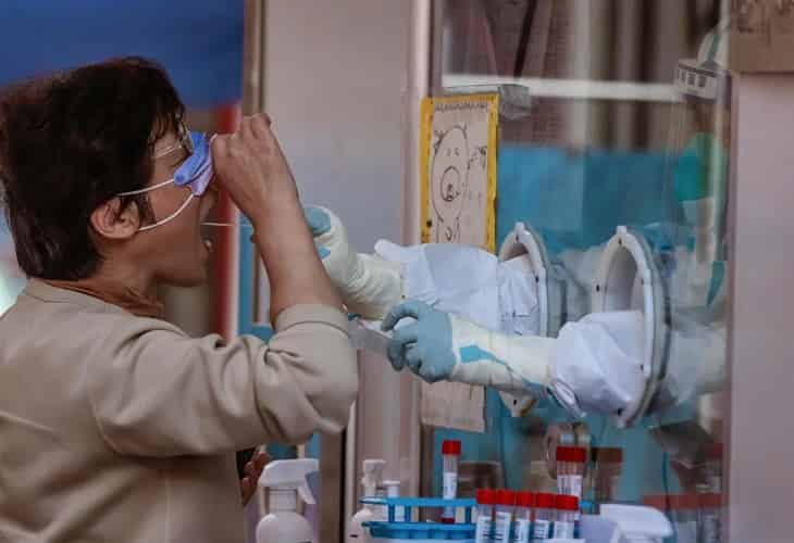 El posible origen artificial del coronavirus: las sorprendentes declaraciones de un exdirector chino--China suma 215 nuevos casos de covid, 159 de ellos por contagio local