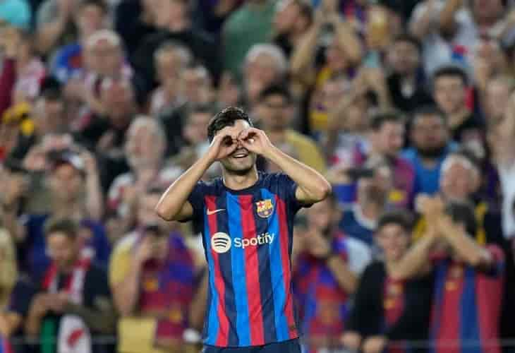 El Barcelona sufre para llegar líder al clásico