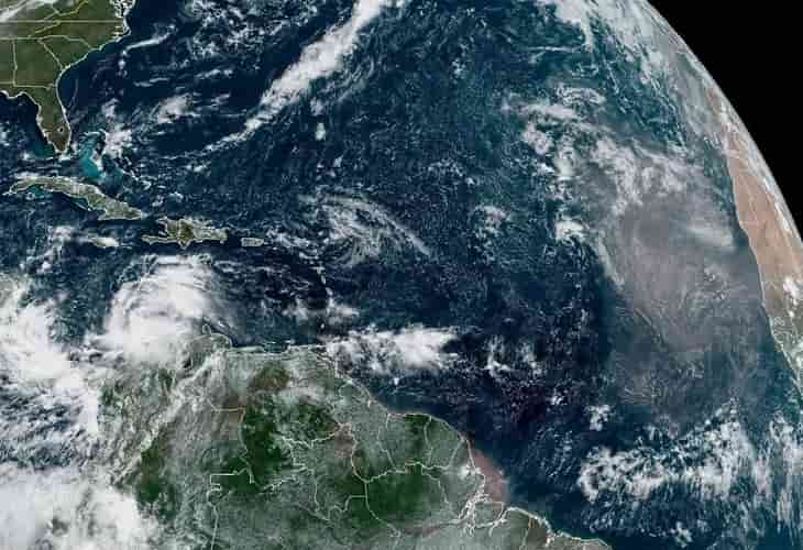 El huracán Julia causa importantes daños al impactar en Nicaragua