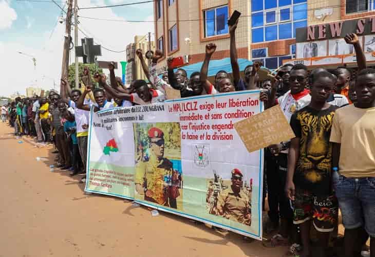 El líder golpista de Burkina Faso, designado nuevo presidente de transición