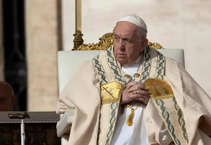 El papa pide aprender de la historia ante el peligro de guerra nuclear