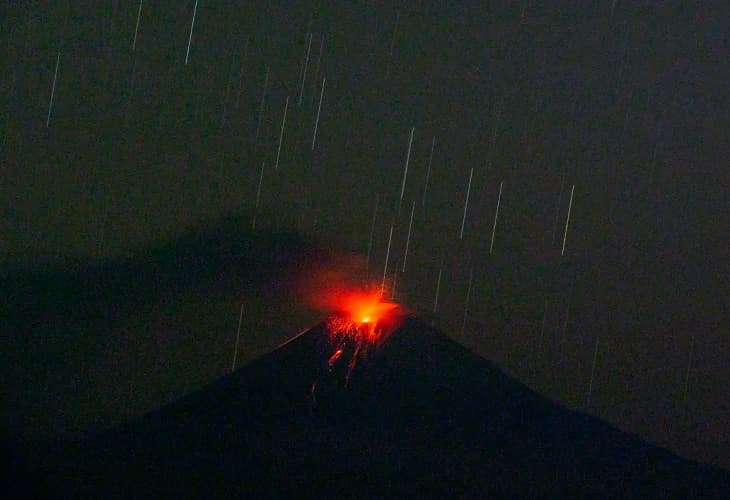El volcán ecuatoriano Sangay genera 35,5 explosiones cada hora