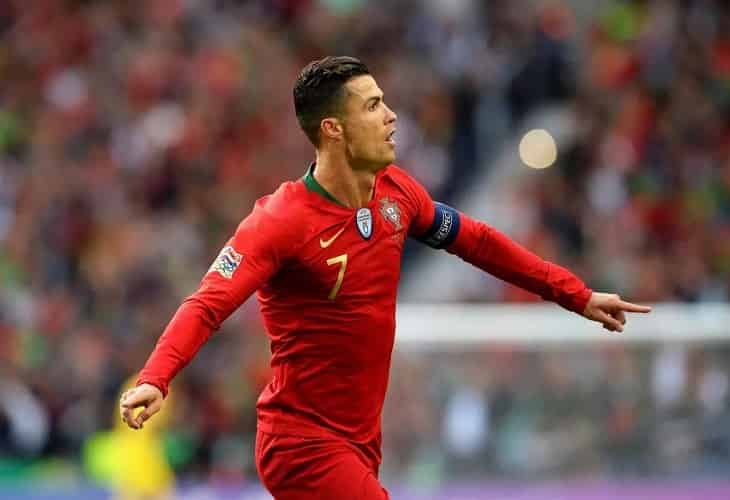 Cristiano Ronaldo - #ElBichoAlBicho, la curiosa campaña que podría unir a Maradona y a Ronaldo