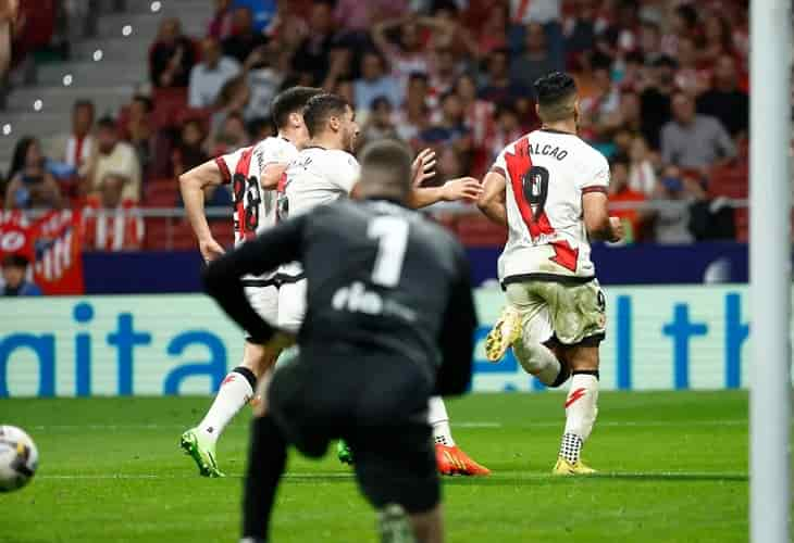 Falcao enseña su garra en el Metropolitano