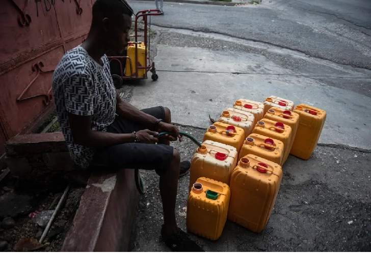 Haití o cómo sobrevivir a la falta de gasolina, las bandas y ahora al cólera