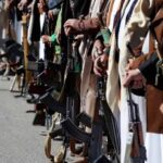 Hutíes advierten a las petroleras extranjeras que detengan sus exportaciones en Yemen