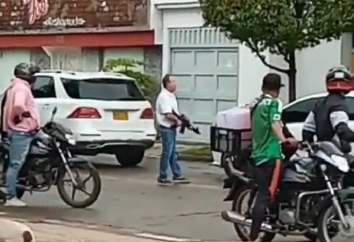 Julio Yamín: Hombre sacó 'fusil' para intimidar a otro en el parque Novalito de Valledupar