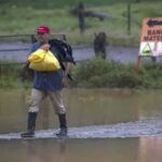 Julia ya no es huracán, pero se mantiene el peligro, advierte el NHC
