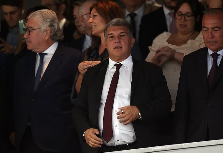 Laporta bajó al vestuario a pedir explicaciones al árbitro