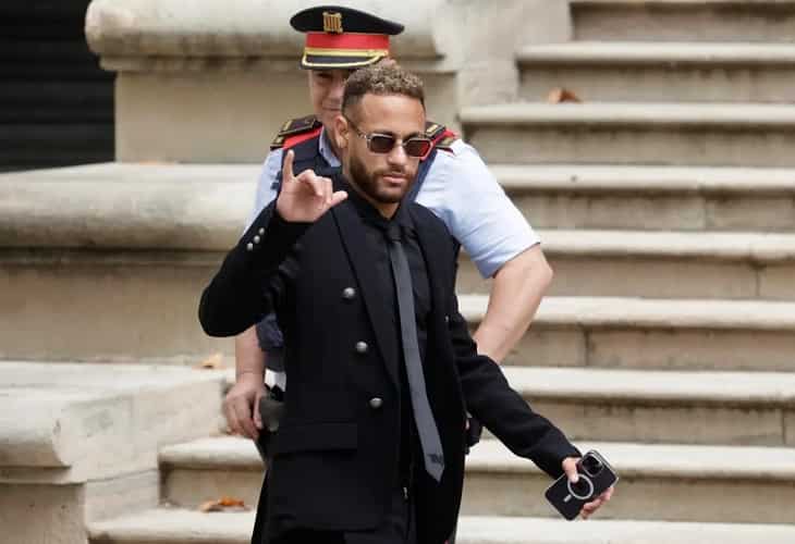 Neymar agradece a Bolsonaro por haberlo apoyado en su momento “más difícil”