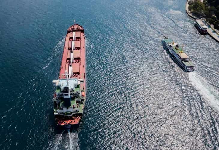 Rusia confirma que suspende la circulación de buques por el mar Negro