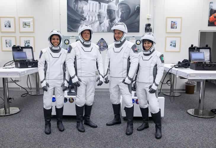 Tripulación de la Crew-4 destaca a la EEI como puerto para misiones a la Luna