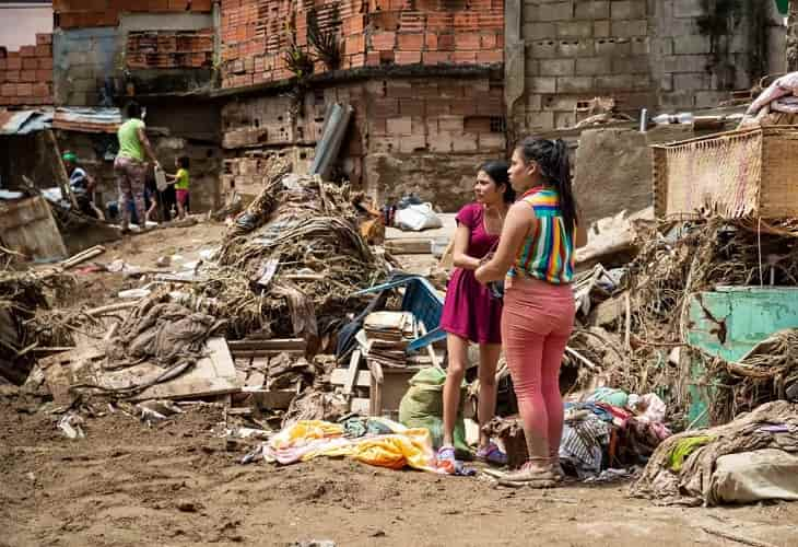 Las Tejerías suma 39 muertos tras el deslave ocasionado por las fuertes lluvias